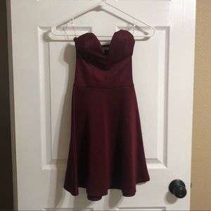Charlotte Russe Burgundy Sweetheart Dress - Size XS